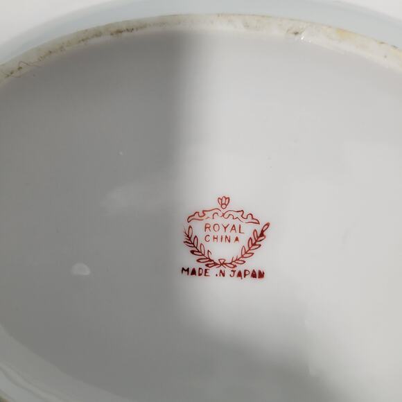 Vintage Royal China Japan Soup Tureen With Lid Featuring Rose Floral Pattern - Picture 4 of 5